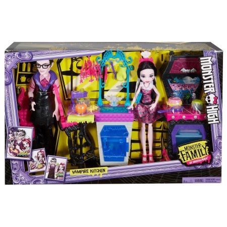 Monster High Monster Family Vampire Kitchen Playset and 2-Pack Dolls MONSTER HIGH