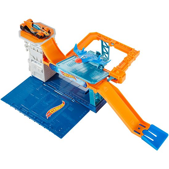 Hot Wheels Sky-Base Blast Track Set HOT WHEELS