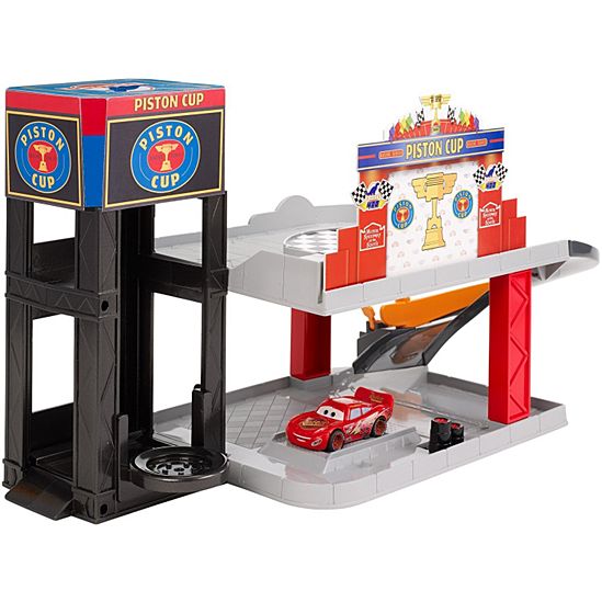 Disney Pixar Cars Piston Cup Racing Garage DISNEY